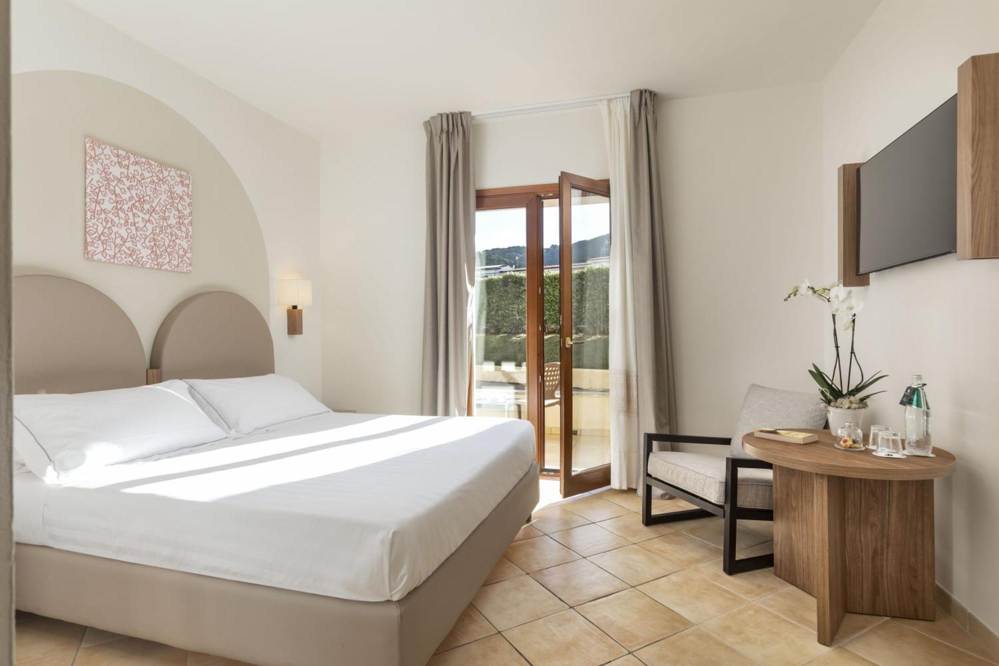 Blu Hotel Morisco Cannigione Bagian luar foto